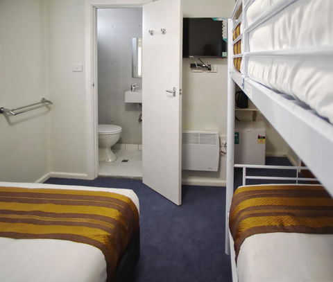 Selwyn Star Lodge - Accommodation Mermaid Beach 2