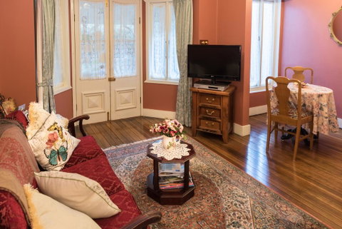 Shelton-Lea Bed & Breakfast - Accommodation Mermaid Beach 2