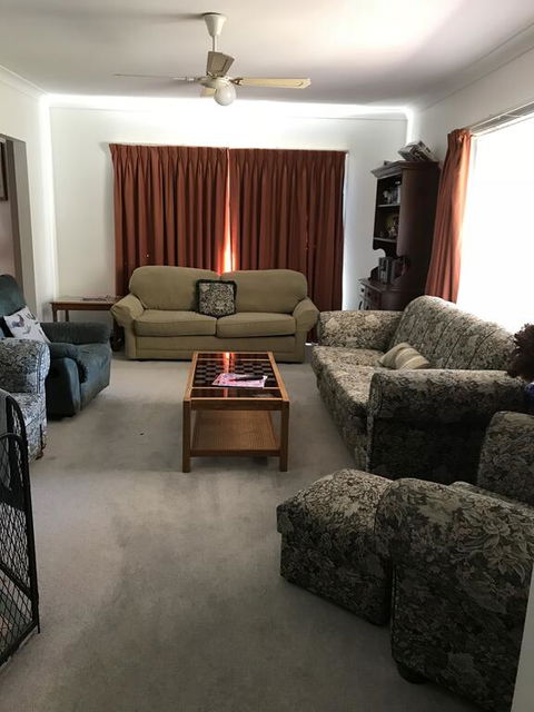 Short Stays At Janines - Accommodation Mermaid Beach 1