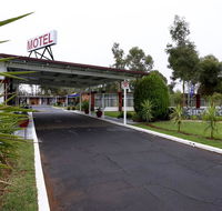 Silver Oaks Motel - Accommodation Mermaid Beach