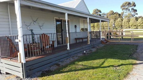 Silverbirch Cottage - Accommodation Mermaid Beach 0
