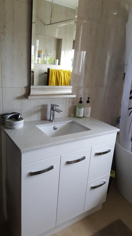Silverbirch Cottage - Accommodation Mermaid Beach 2