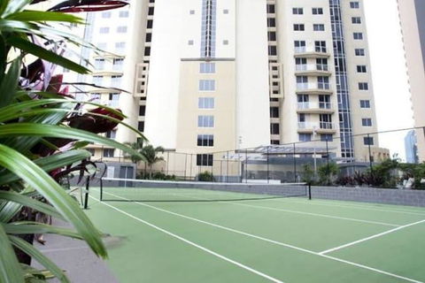 SK2 - 3BR With Pool Gym Steam Room In Story Bridge - Accommodation Mermaid Beach 2