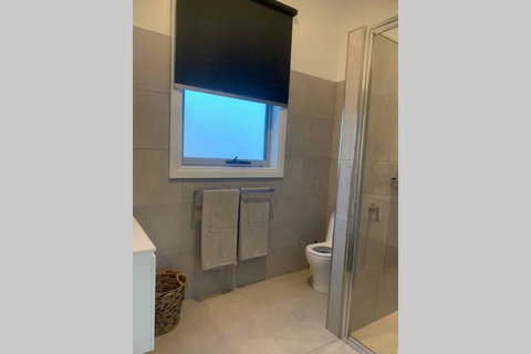 Skibo Cottage - Accommodation Mermaid Beach 1