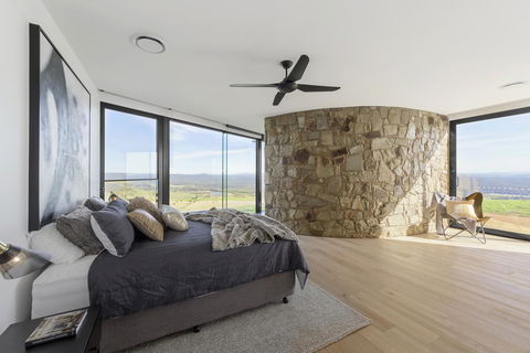 Sky High - Accommodation Mermaid Beach 3