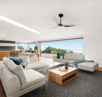Skyluxe Luxury Retreat with water views and deluxe interior from every room - Accommodation Mermaid Beach
