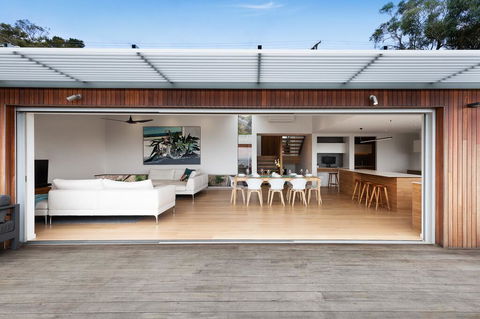 Skyluxe Luxury Retreat With Water Views And Deluxe Interior From Every Room - Accommodation Mermaid Beach 3