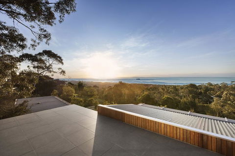 Skyluxe Luxury Retreat With Water Views And Deluxe Interior From Every Room - Accommodation Mermaid Beach 1
