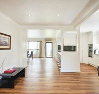 Skymirror Villa - Accommodation Mermaid Beach