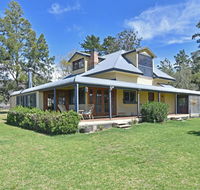Soldiers Cottage picturebook vineyard home - Accommodation Mermaid Beach