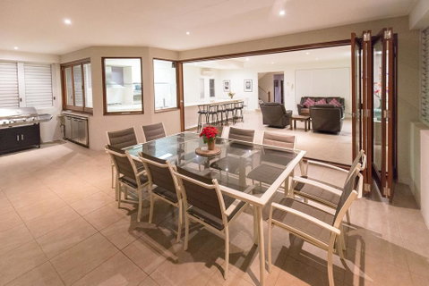 Spacious House In Heart Of Surfers Paradise - Accommodation Mermaid Beach 1
