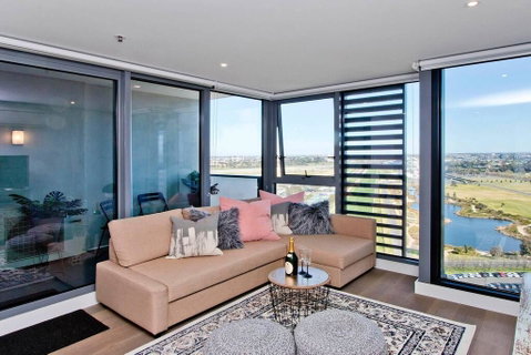Spectacular Private Balcony Views With Pool - Accommodation Mermaid Beach 0