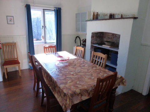 Splendid Wren Cottage - Accommodation Mermaid Beach 1