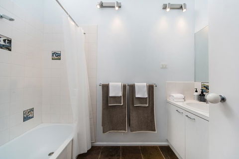 St. Andrews Beach Coastal Escape - Accommodation Mermaid Beach 0
