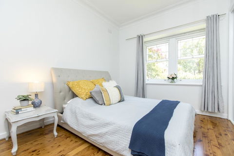 Stay At Meurant Wagga - Accommodation Mermaid Beach 0