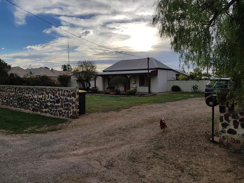 Stonewall Cottage - Accommodation Mermaid Beach 0