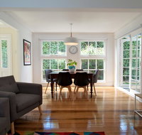 Strahan House - Accommodation Mermaid Beach