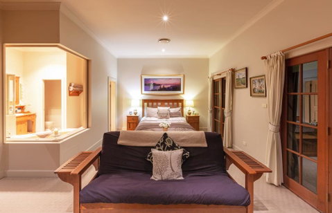 Strathearn Park Lodge - Accommodation Mermaid Beach 1