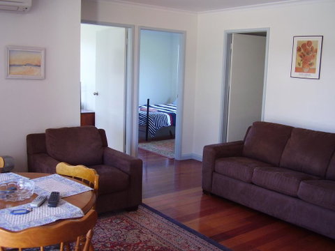 Strathmore Lodge - Accommodation Mermaid Beach 1