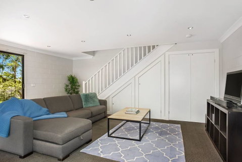 Studio 4 - Accommodation Mermaid Beach 3
