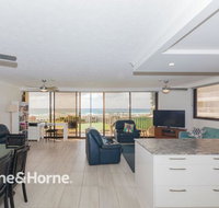 Stunning Beachfront Apartment - Accommodation Mermaid Beach