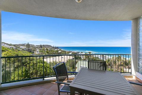 Stunning Top Floor Sunshine Beach Getaway! Unit 7 Vista Pacific 12 Bryan Street - Accommodation Mermaid Beach 0