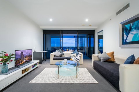 Stunning Views - Hotel Stay On Cavill - Level 24 - Accommodation Mermaid Beach 2
