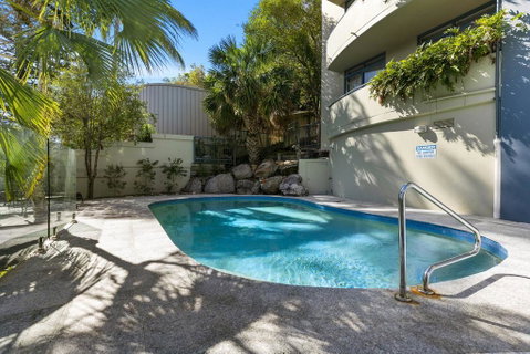 Stunning Views Great Location Sunshine Beach! - Unit 1 Vista Pacific 12 Bryan Street - Accommodation Mermaid Beach 1