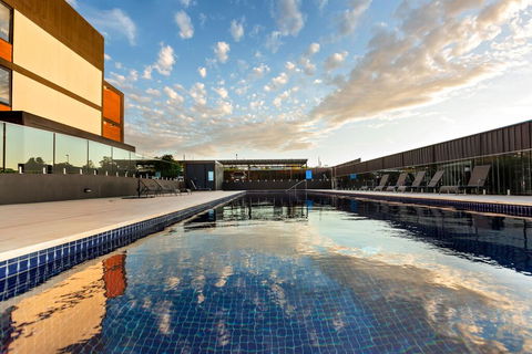 Stylish Inner City Penthouse Apartment - Accommodation Mermaid Beach 2