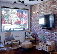 Stylish Modern Apartment Located In Marrickville - Accommodation Mermaid Beach