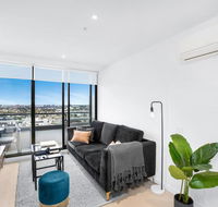 Stylish One-Bed Apartment With Balcony and Parking - Accommodation Mermaid Beach