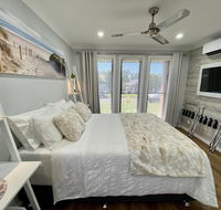 STYLISH UNIT - CLOSE TO DREAMWORLD - Accommodation Mermaid Beach
