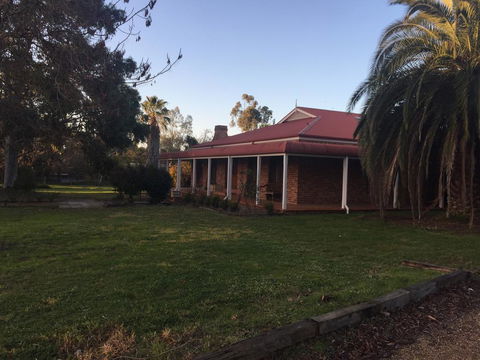 Sudbury - Accommodation Mermaid Beach 2