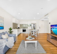 Sun Drenched Apartment in the Heart of Surfers - Accommodation Mermaid Beach