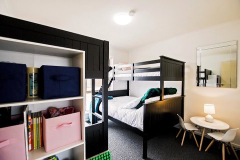 Sunny Shackell - Echuca Moama Holiday Accommodation - Accommodation Mermaid Beach 2