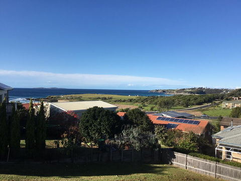 Sunnyside Holiday Home - Accommodation Mermaid Beach 0