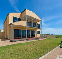 Sunset Cove Beach House - Accommodation Mermaid Beach