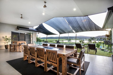 Sunset Retreat Airlie Beach Rural Getaway - Accommodation Mermaid Beach 3