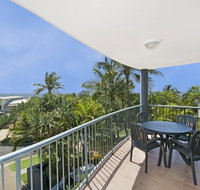 Sunshine Cove across the road from the beach - Accommodation Mermaid Beach