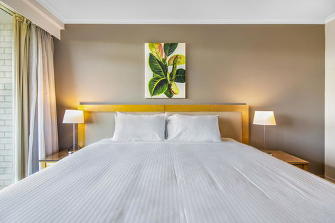 Super Convenient Apartment With Garden Views - Accommodation Mermaid Beach 1