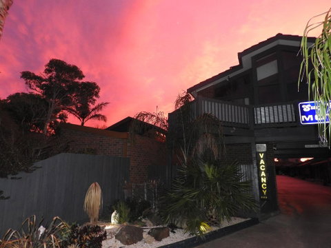 Surf City Motel - Accommodation Mermaid Beach 2