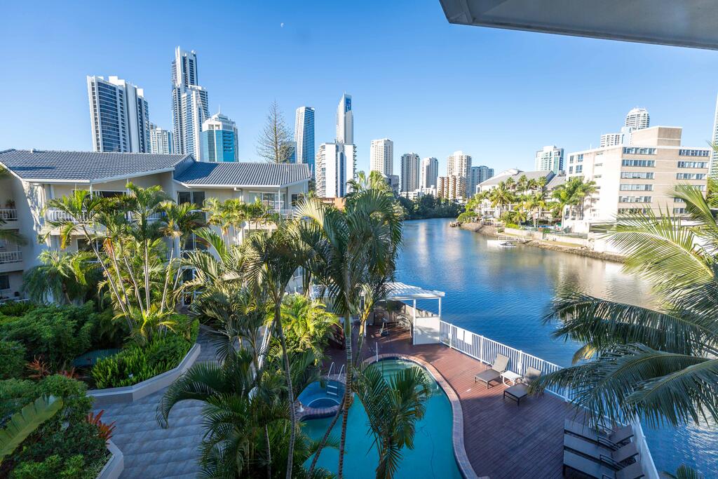 Surfers Paradise QLD Accommodation Mermaid Beach