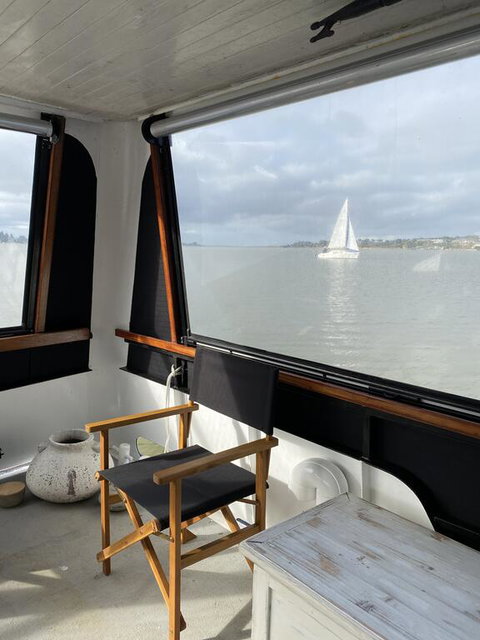 Swamp Fox Luxury 2BR Dutch Barge - Accommodation Mermaid Beach 3