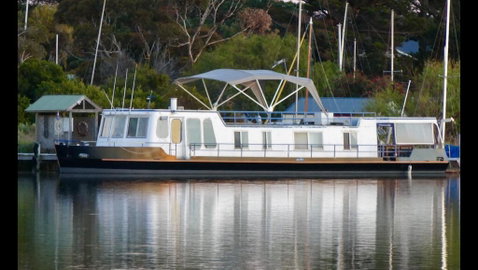 Swamp Fox Luxury 2BR Dutch Barge - Accommodation Mermaid Beach 2