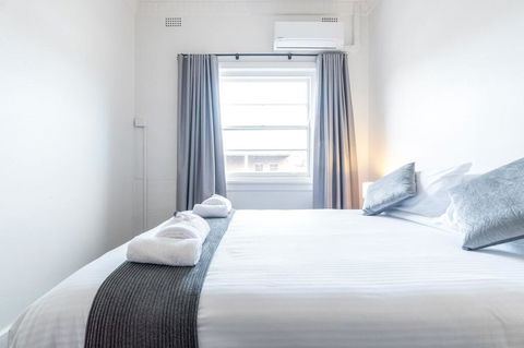 Sydney Junction Hotel - Accommodation Mermaid Beach 2