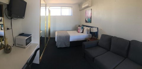 Tall Timbers Motel - Accommodation Mermaid Beach 1