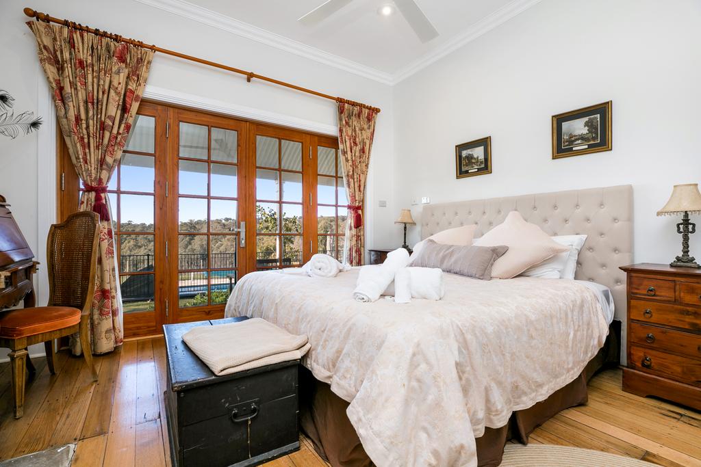 Taradale ACT Accommodation Mermaid Beach