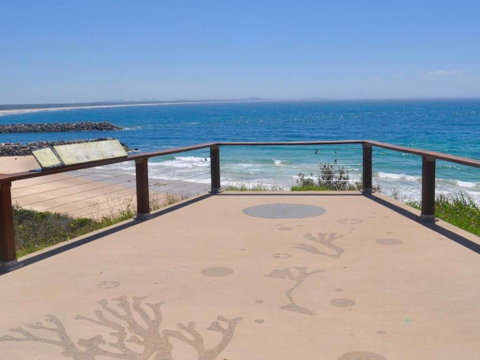 Taranaki Beach House - Accommodation Mermaid Beach 2