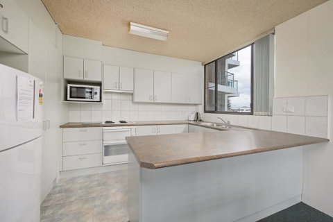 Tasman Towers 5 3 Munster Street - Accommodation Mermaid Beach 3