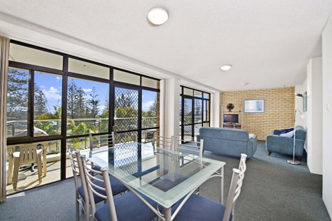 Tasman Towers 5 3 Munster Street - Accommodation Mermaid Beach 2